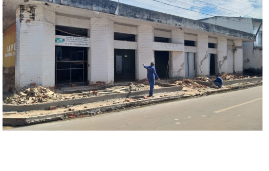 Antigo prédio do BEP está sendo reformado em Esperantina 