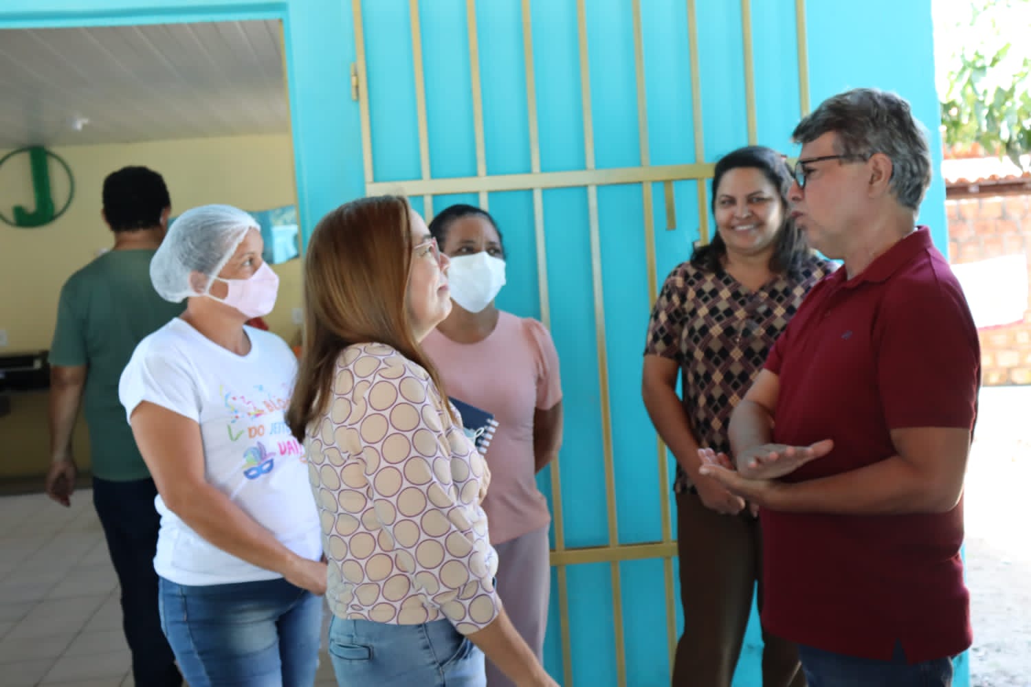 Prefeito João Luiz faz entrega de equipamentos para Escolas  - Imagem 8