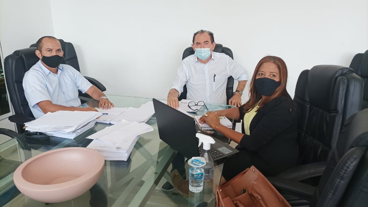 Prefeito Antônio Reis reúne secretários para tratar dos 100 dias de governo