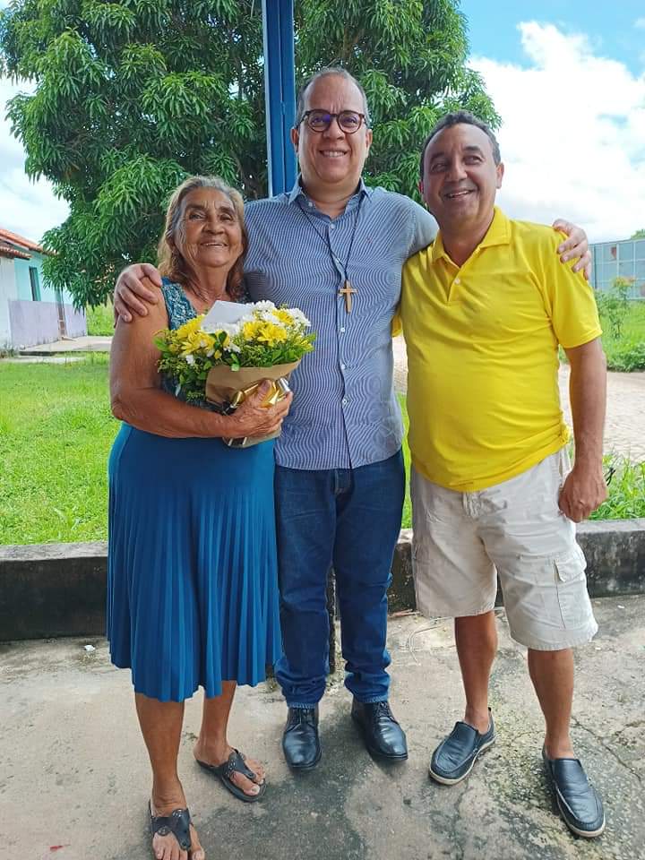 Prefeito João Luiz e vice Evandro prestigiam aniversário em Monsenhor Gil