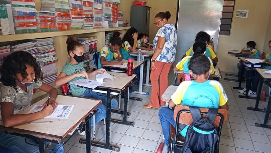 Monsenhor Gil na recuperação da educação de seus alunos da rede municipal