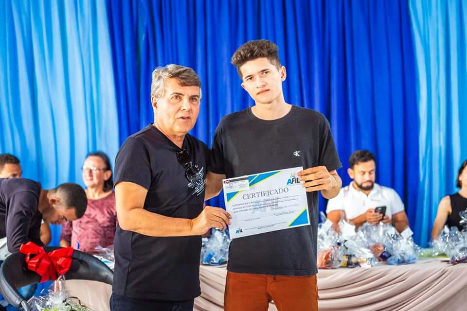 Prefeito João Luiz participa do enceramento de curso em Monsenhor Gil - Imagem 16