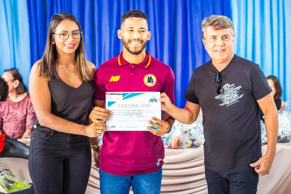 Prefeito João Luiz participa do enceramento de curso em Monsenhor Gil - Imagem 12