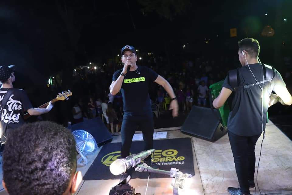 Prefeito e vice de Monsenhor Gil participam de encerramento de festejos - Imagem 16