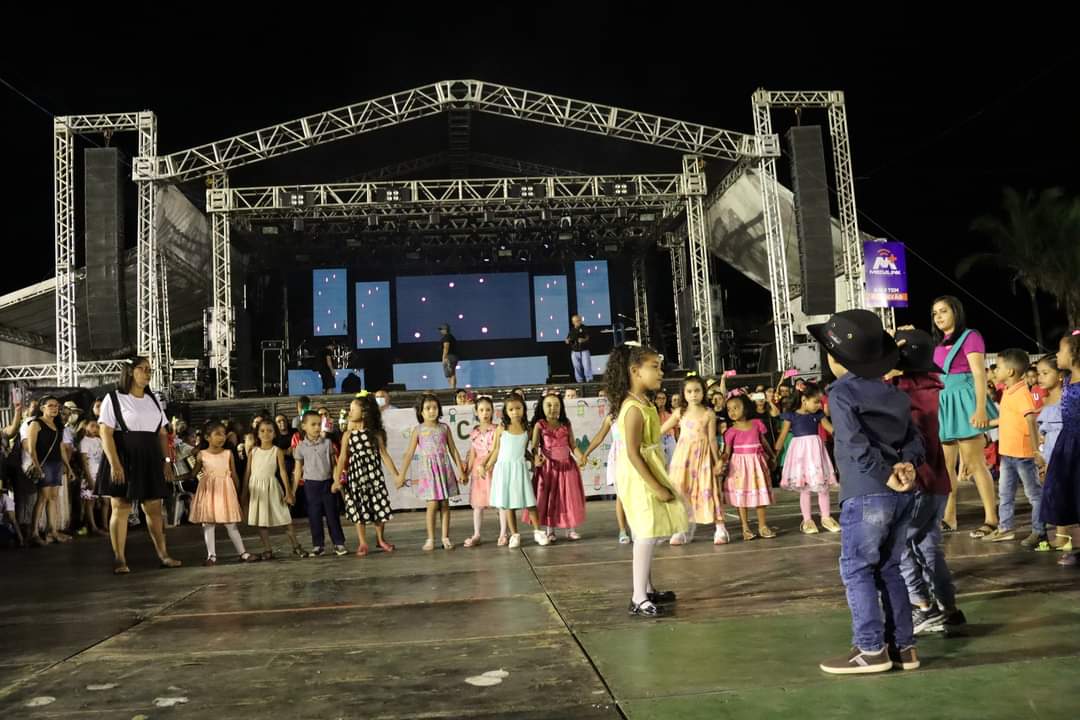 Escolas Municipais dão um banho de Cultura popular na Semana Cultural 2022 - Imagem 13