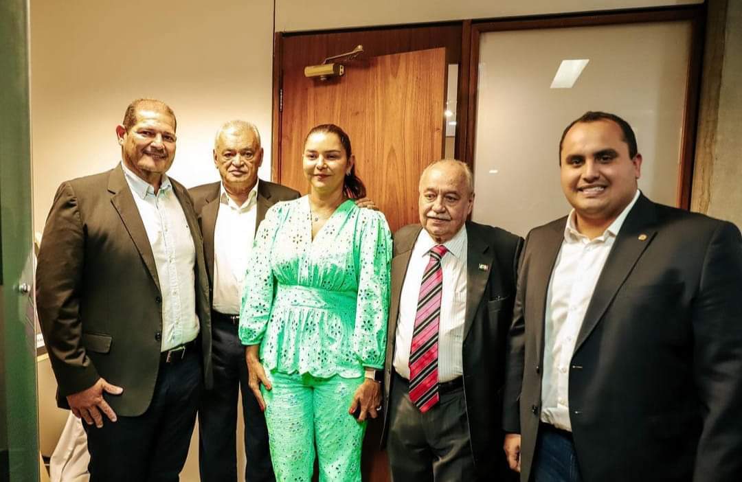 Prefeito prestigia posse da nova diretoria do SEBRAE PIAUÍ em Teresina  - Imagem 4