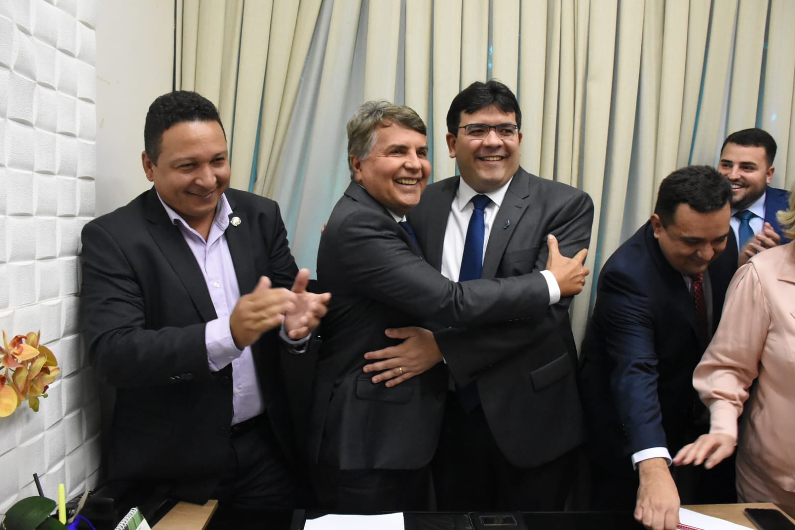 Prefeito João Luiz toma posse como presidente da AMPAR nesta terça feira  - Imagem 4