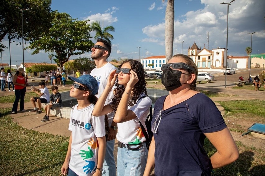Eclipse solar anular é alvo de estudos da Educação Municipal em Oeiras