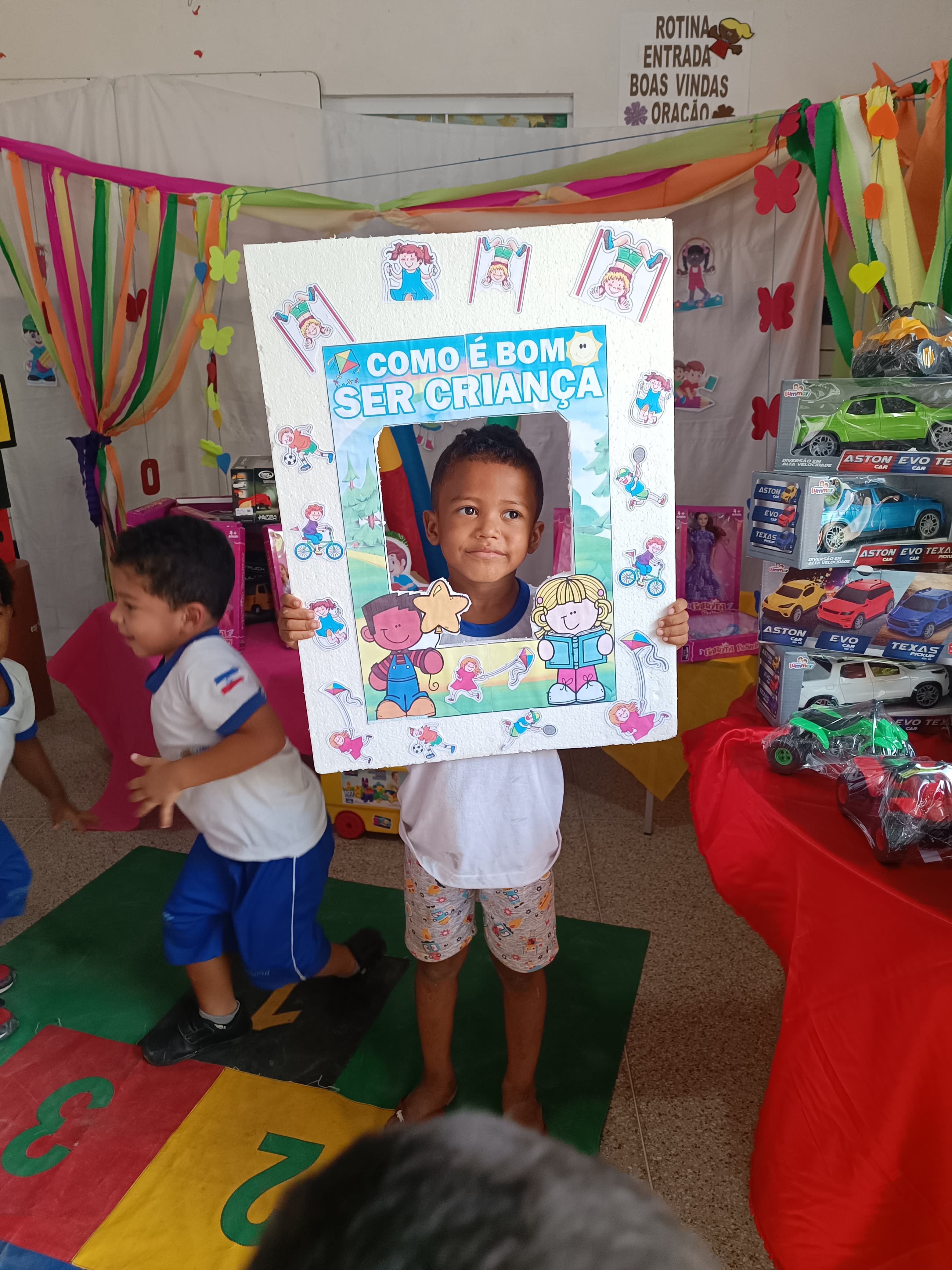 Distribuição de Brinquedos Marca as Celebrações do Dia das Crianças em Uruç - Imagem 3