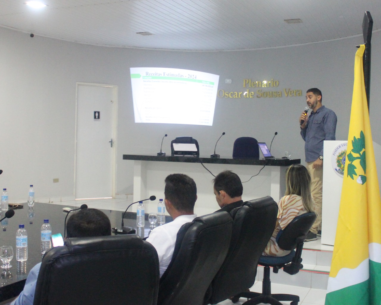 A Prefeitura de Itainópolis participa da Audiência Pública da LOA 2024. - Imagem 3