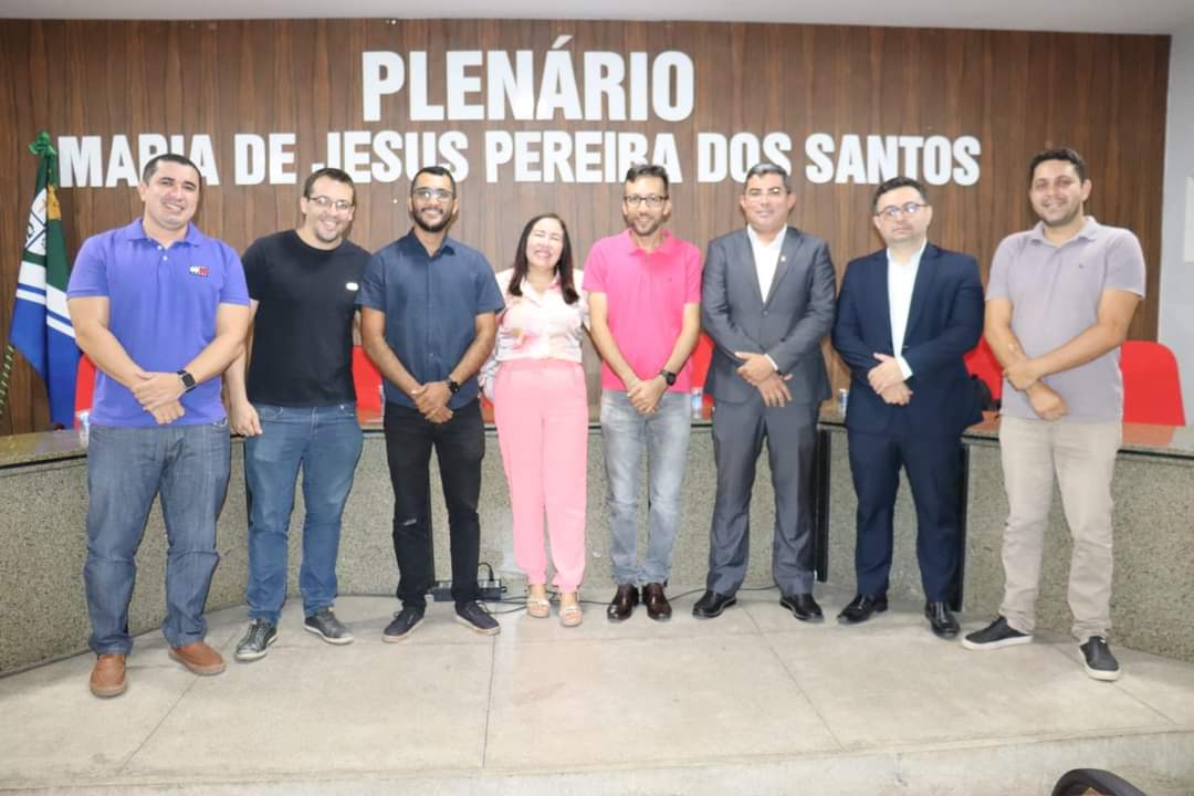 Prefeitura de Monsenhor Gil. Novo plano de cargos e salários do servidor - Imagem 1