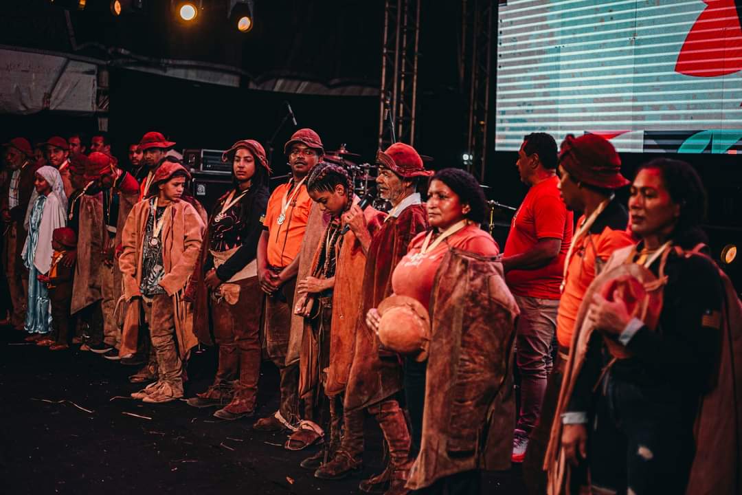 Prefeito João Luiz homenageia vaqueiros e vaqueiras de Monsenhor Gil  - Imagem 8