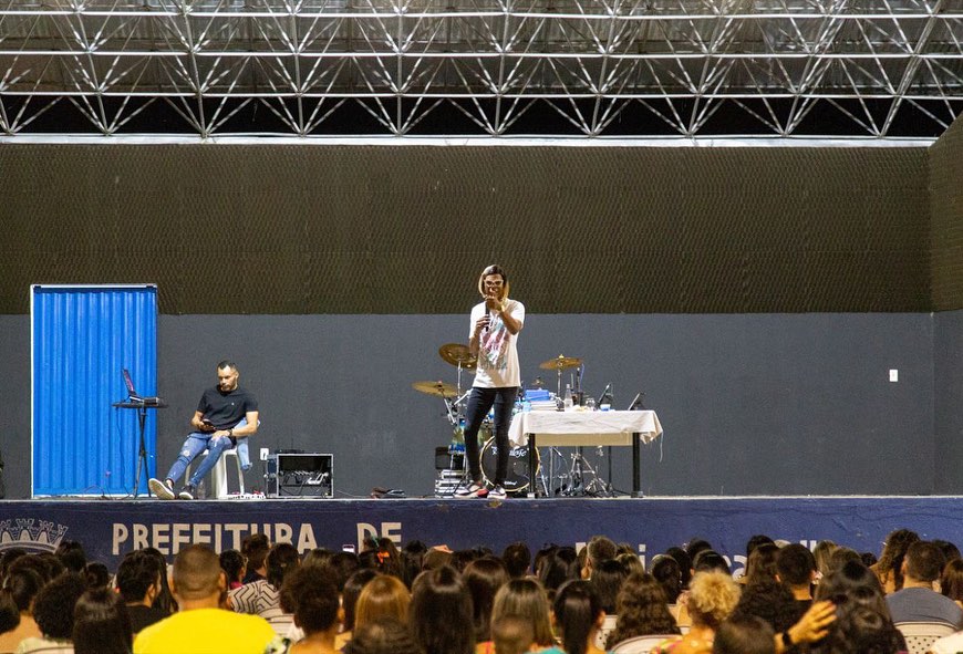 Oeiras homenageia professores em bate-papo com humorista Selma de Niêta - Imagem 1
