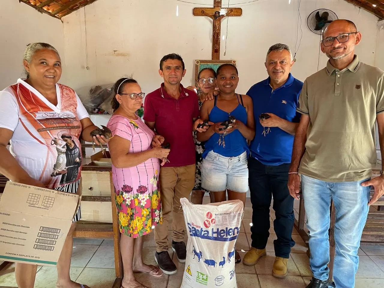 Oeiras incentiva e fortalece avicultura e cajucultura na zona rural  - Imagem 1