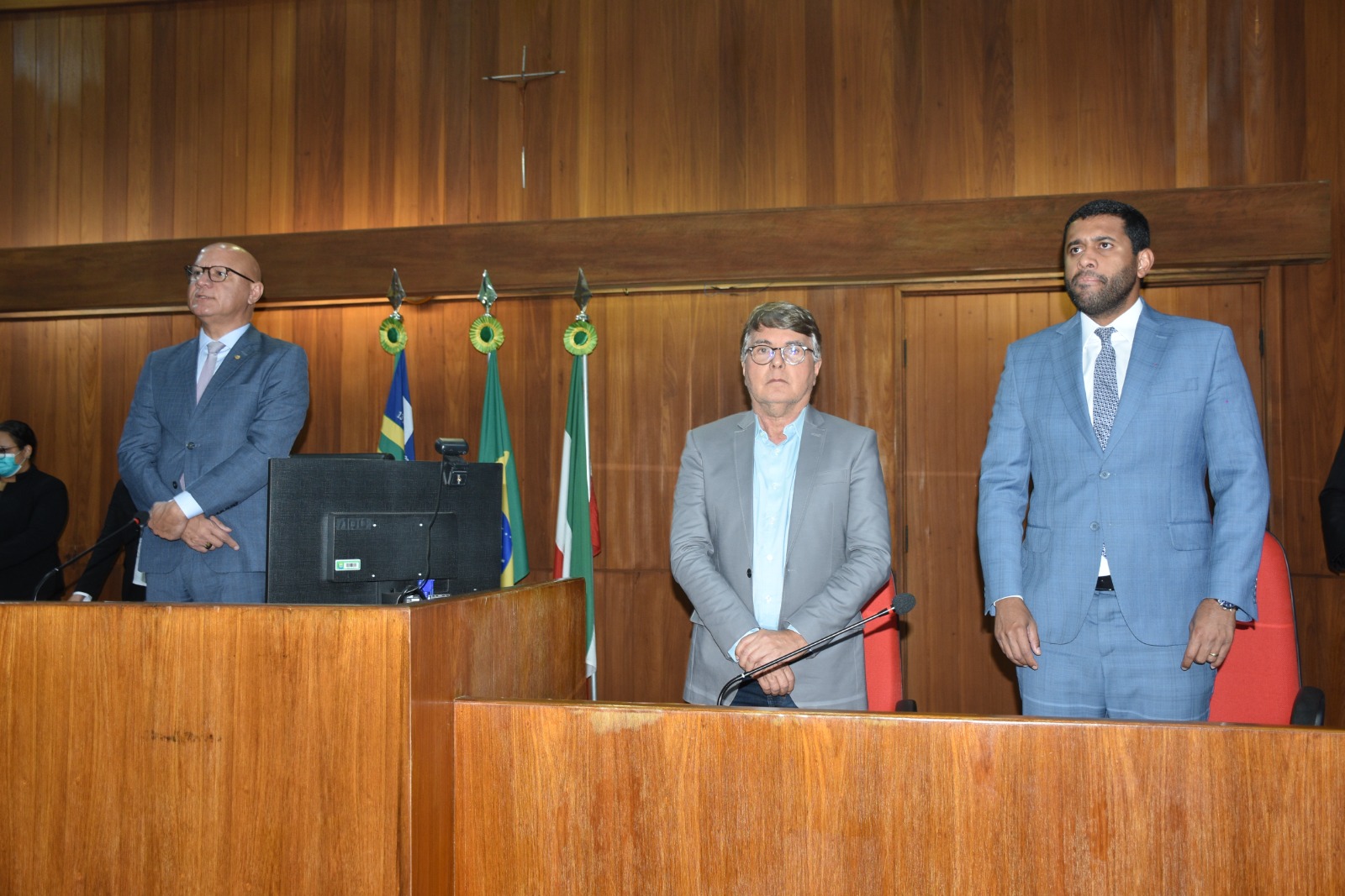 Prefeito João Luiz prestigia entrega de título ao Juíz Dr Silvio Valois - Imagem 3