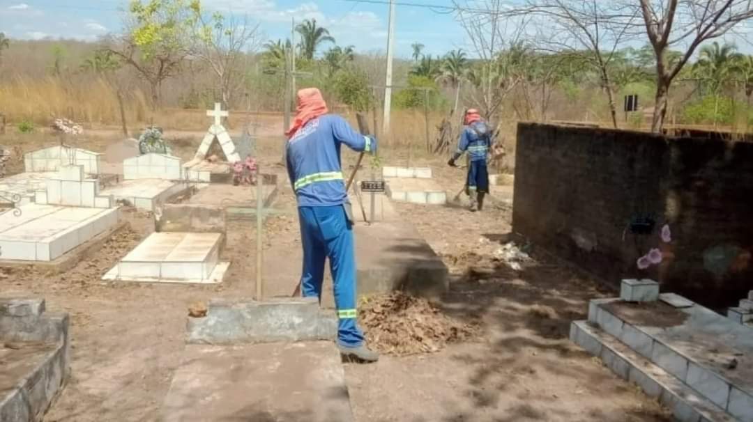 Prefeitura de Monsenhor Gil prepara cemitérios para o Dia de Finados  - Imagem 7