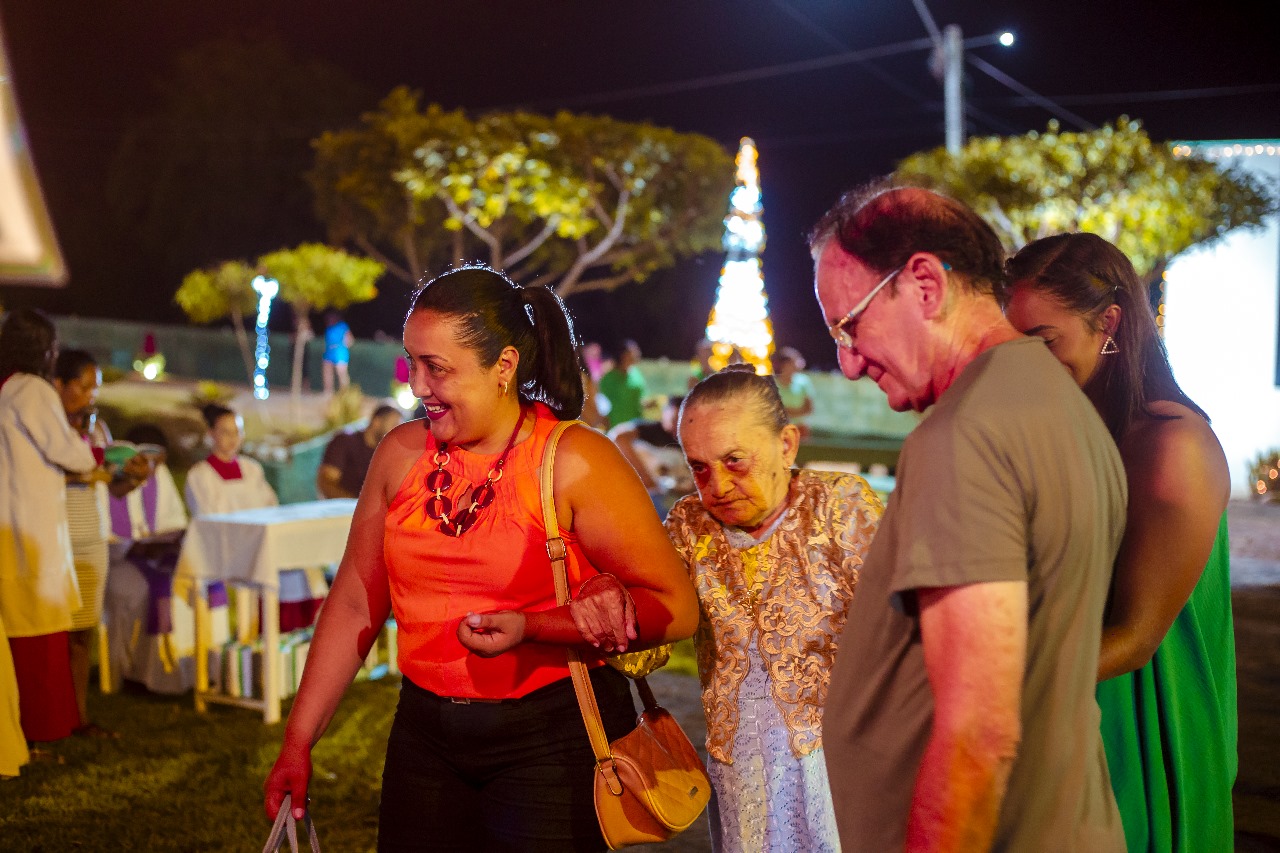 A noite de Natal do Rancho Terra do Nunca em Monsenhor Gil - Imagem 16