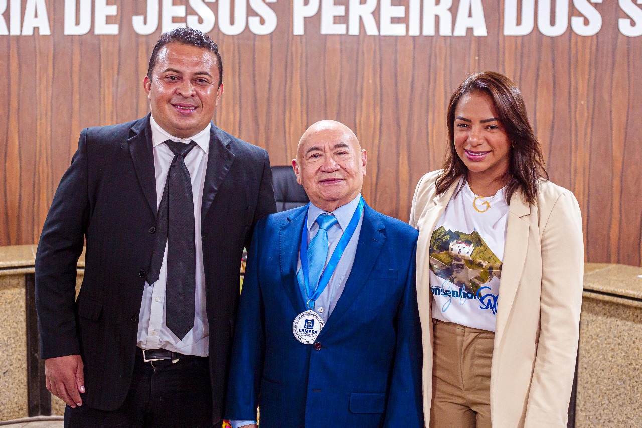 Des. José Ribamar Oliveira recebe Mérito Legislativo em Monsenhor Gil  - Imagem 6