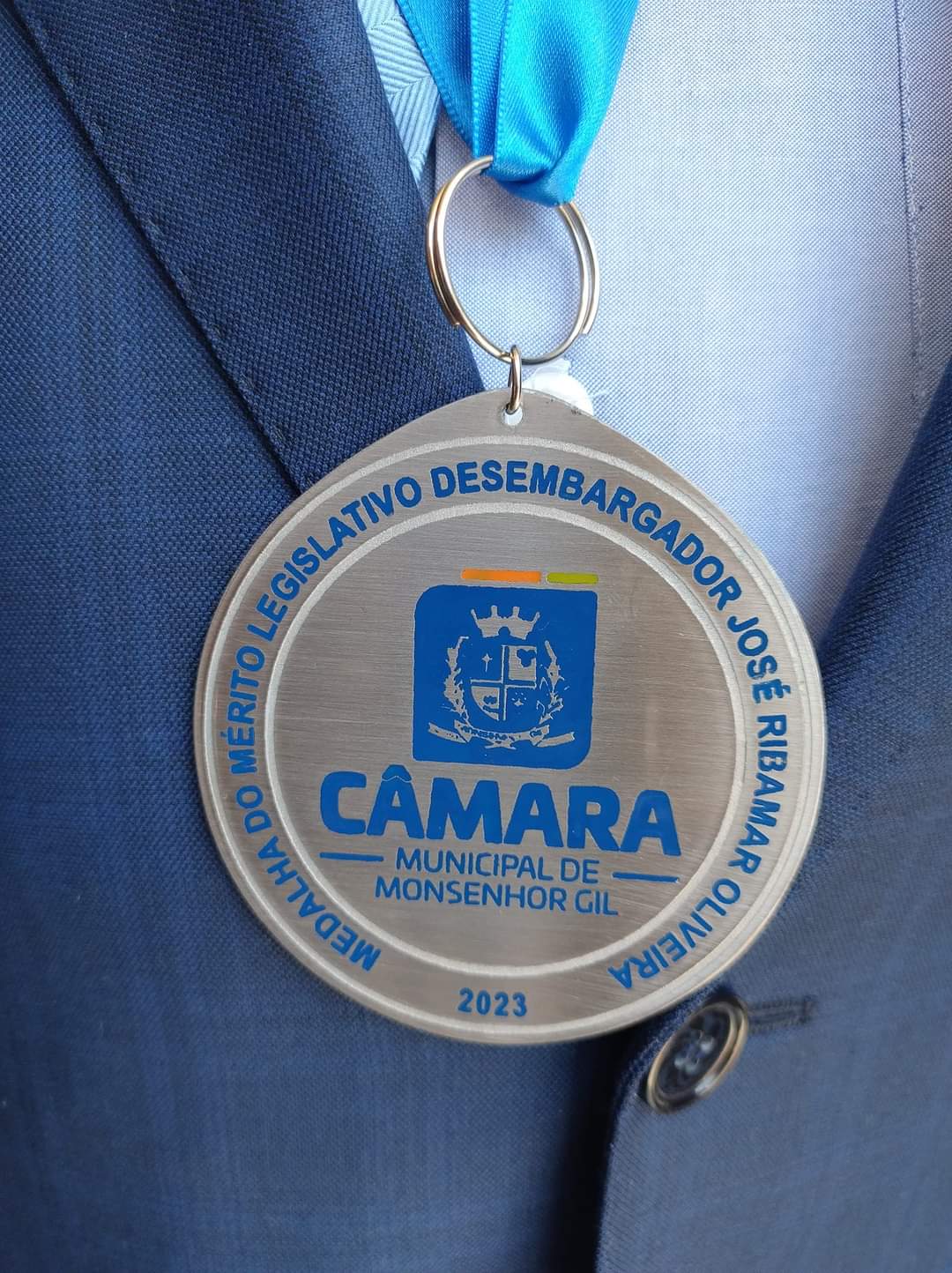 Des. José Ribamar Oliveira recebe Mérito Legislativo em Monsenhor Gil  - Imagem 1