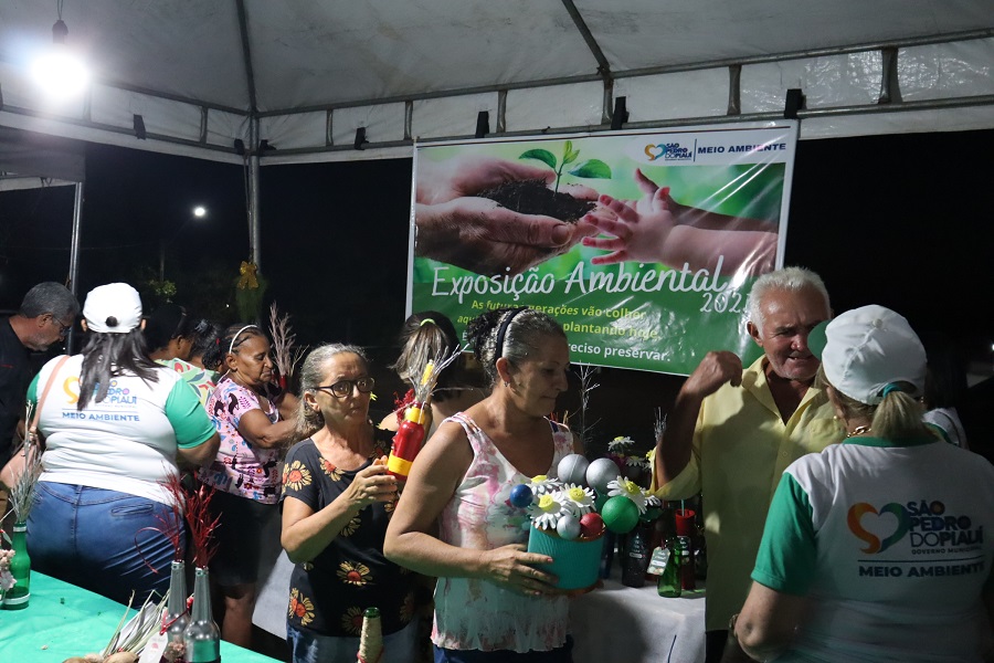 São Pedro do Piauí realiza Exposição Ambiental em praça pública - Imagem 1
