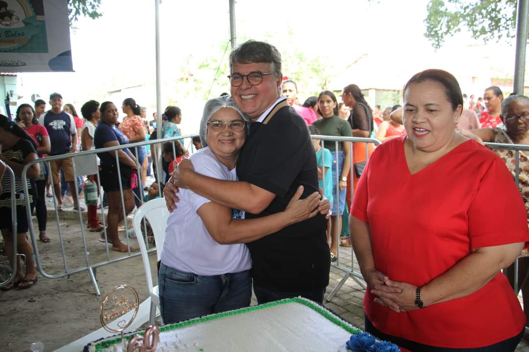 Os 10 Bolos do aniversário de 60 anos de Monsenhor Gil Piauí  - Imagem 7