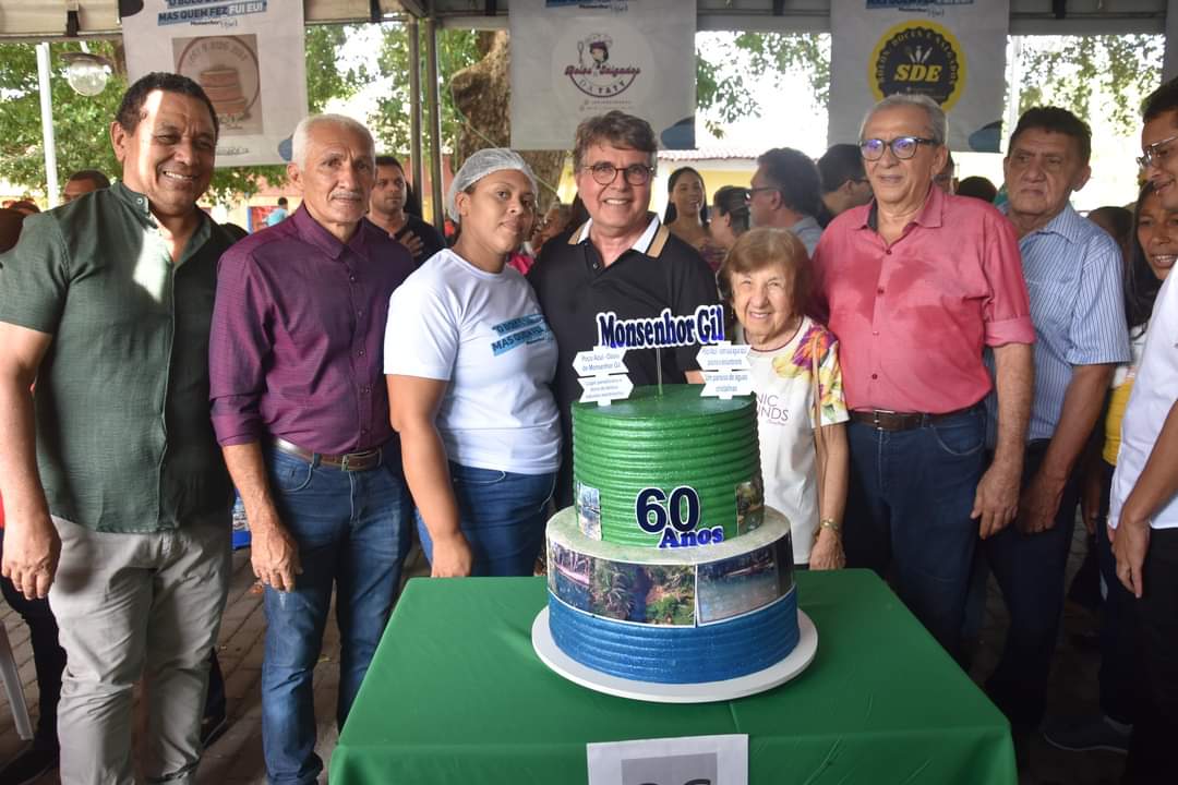 Os 10 Bolos do aniversário de 60 anos de Monsenhor Gil Piauí  - Imagem 8