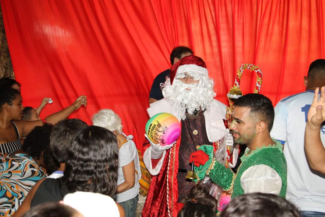 Teve festa sim! Para as crianças de Monsenhor Gil festejando seus 60 anos  - Imagem 10