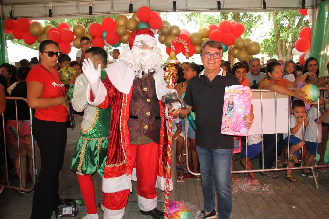 Teve festa sim! Para as crianças de Monsenhor Gil festejando seus 60 anos  - Imagem 3