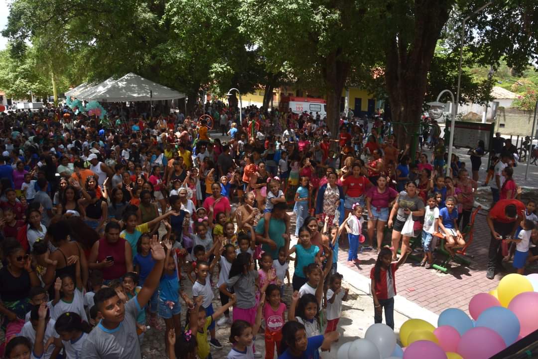 Teve festa sim! Para as crianças de Monsenhor Gil festejando seus 60 anos  - Imagem 5
