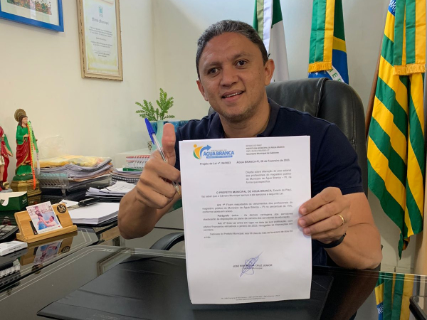 Câmara Municipal de Água Branca aprova ajuste do piso do magistério em 15%