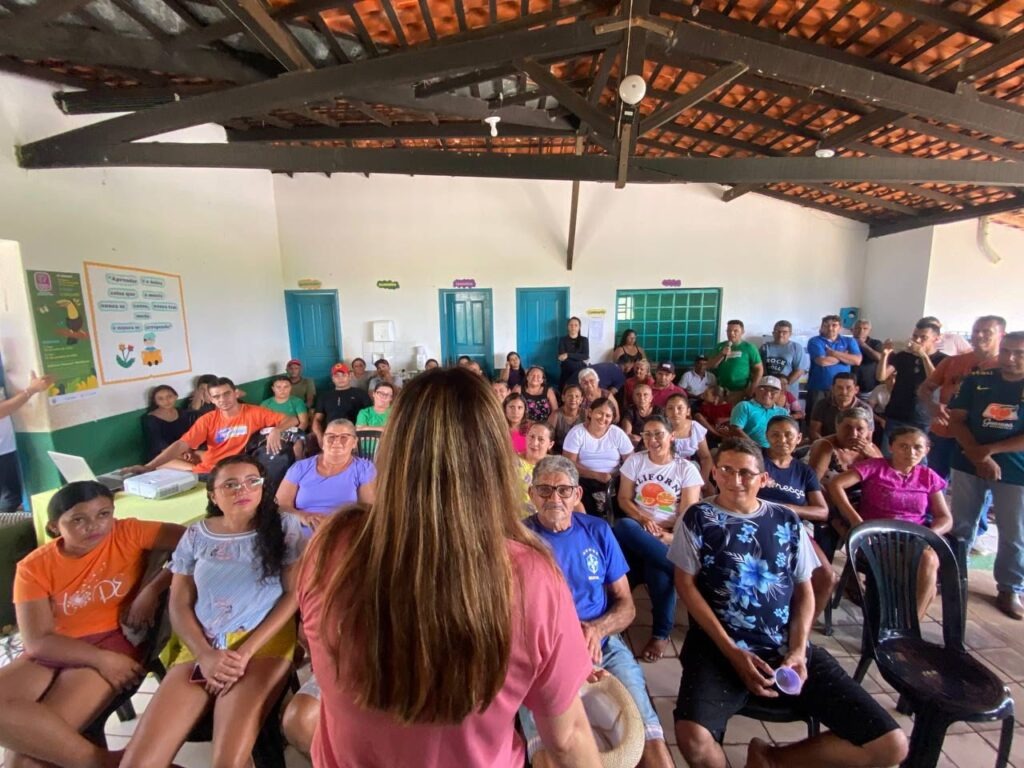 Projeto “Prefeita mais perto de você continua visitando as comunidades - Imagem 8