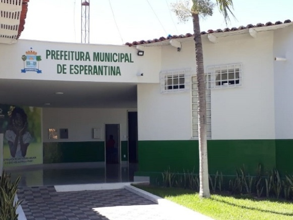 Prefeitura de Esperantina decreta ponto facultativo três dias do Carnaval