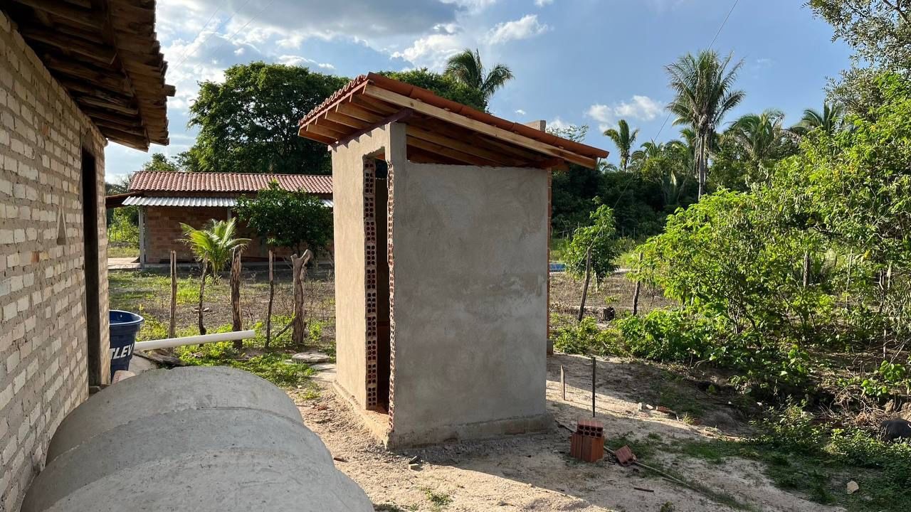 Prefeitura de Esperantina está construindo banheiros na zona rural - Imagem 1