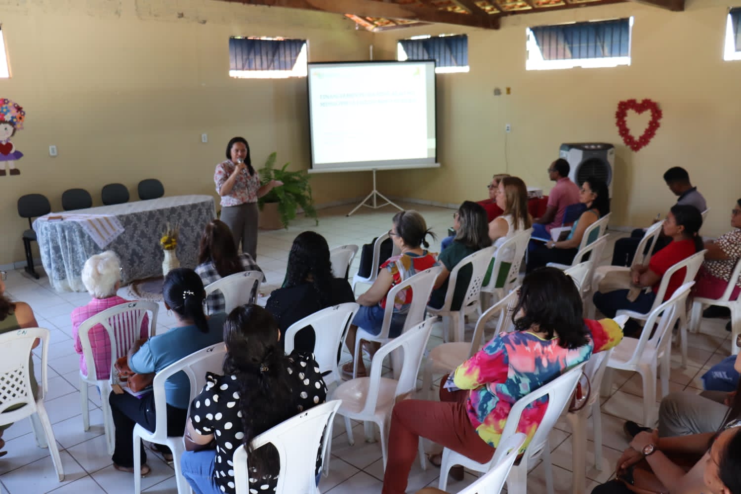 Encontro Regional formação de Conselheiros FUNDEB em Monsenhor Gil  - Imagem 7