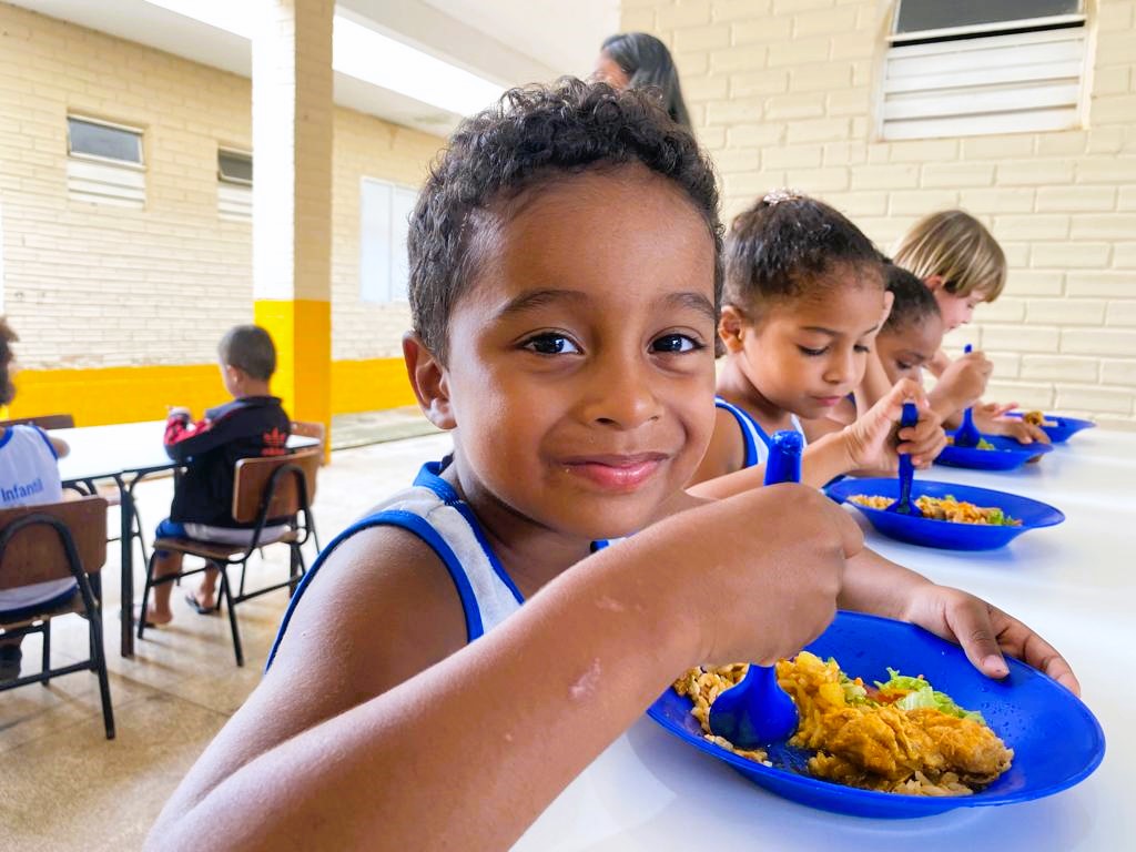 Secretaria de Educação oferece alimentação de qualidade. - Imagem 6