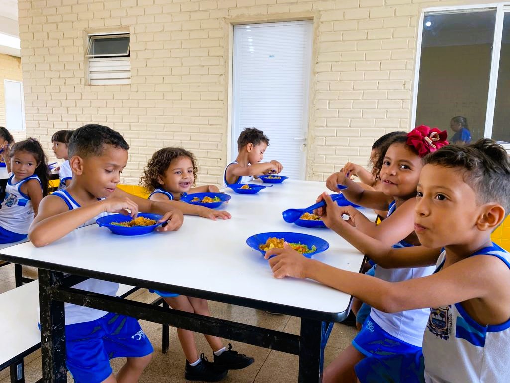 Secretaria de Educação oferece alimentação de qualidade. - Imagem 4