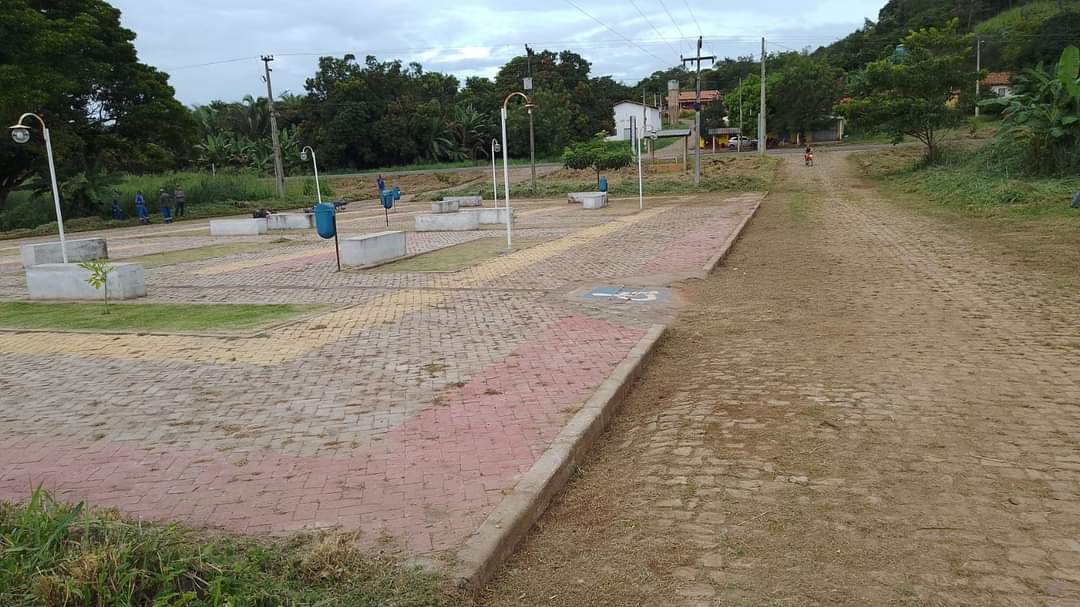 Limpeza de praças, de cemitérios, ruas, cidade limpa em Monsenhor Gil - Imagem 4