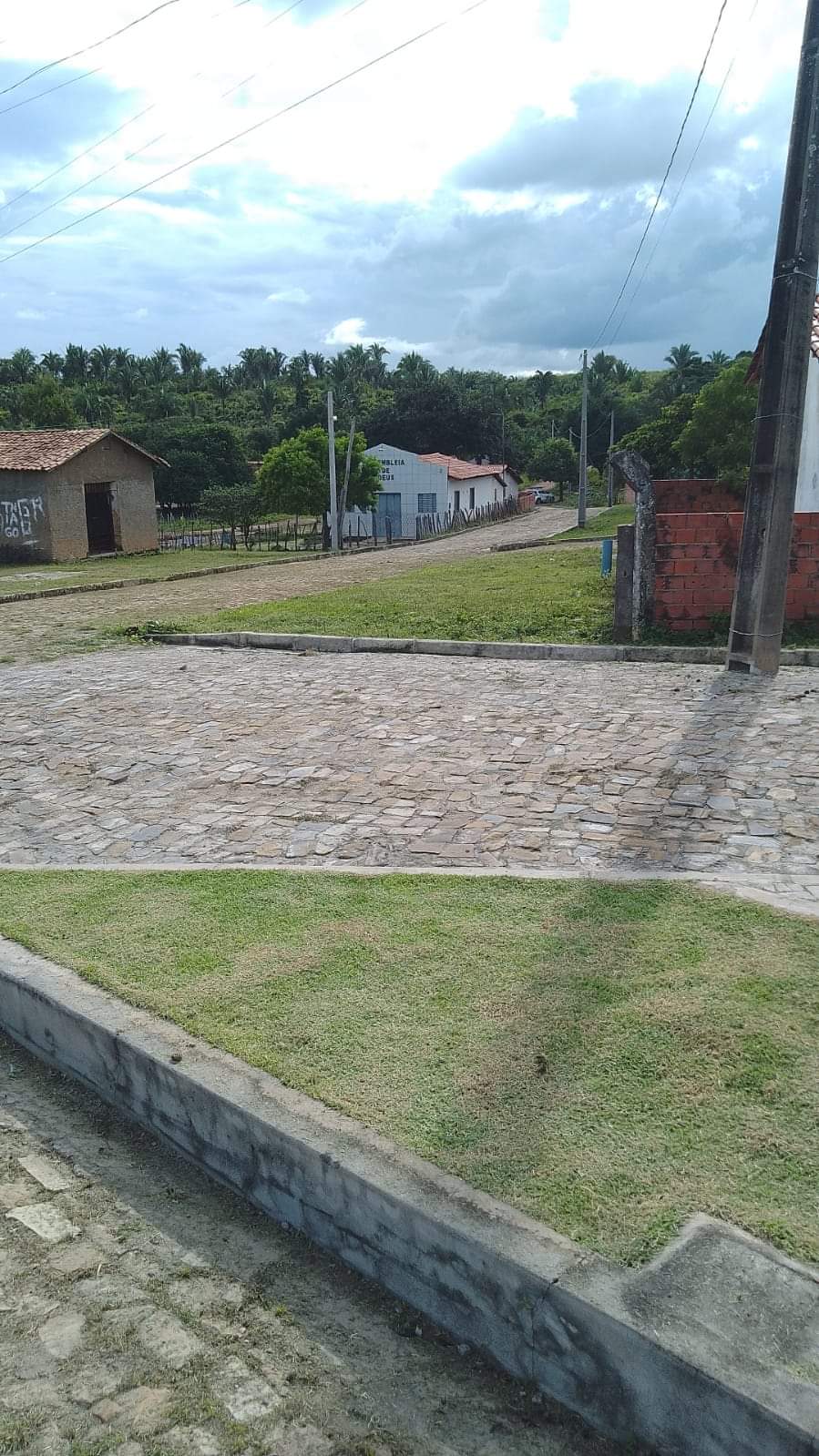 Limpeza de praças, de cemitérios, ruas, cidade limpa em Monsenhor Gil - Imagem 3