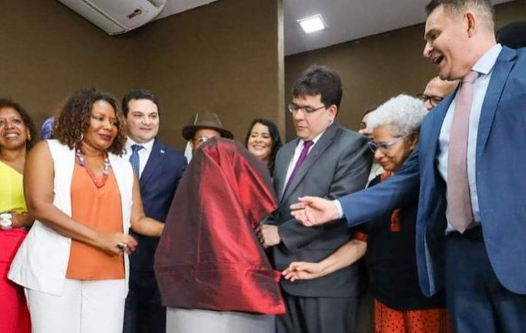 Monsenhor Gil participa da vinda da Ministra da Cultura em Teresina - Imagem 4