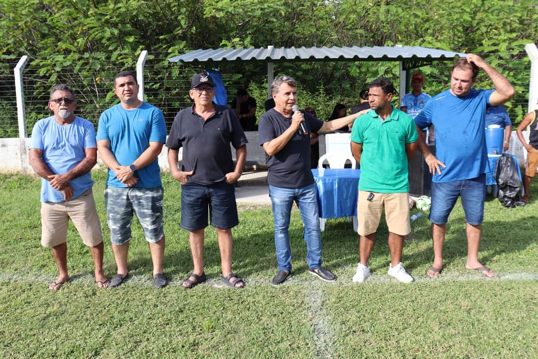 Prefeito João Luiz faz abertura do Campeonato da Canafístula - Imagem 3