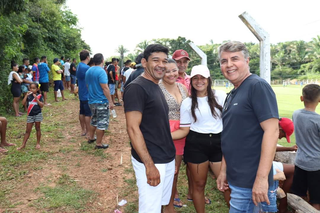 Prefeito João Luiz faz abertura do Campeonato da Canafístula - Imagem 6
