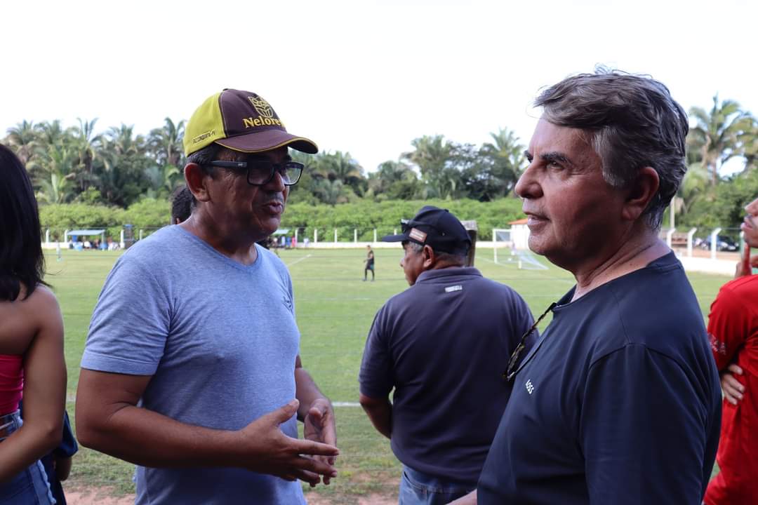 Prefeito João Luiz faz abertura do Campeonato da Canafístula - Imagem 10