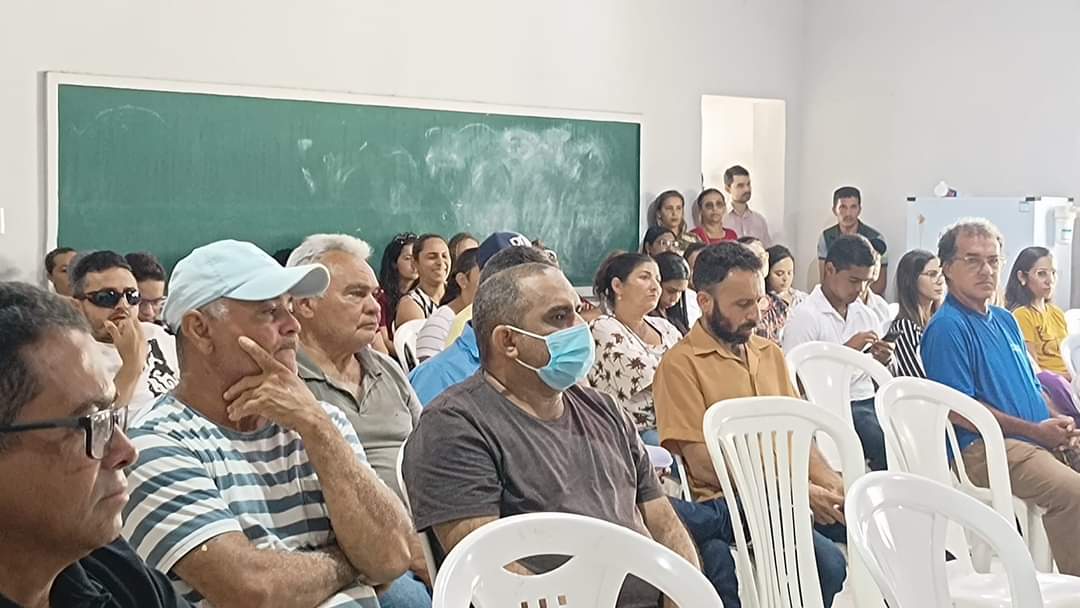 Prefeitura de Monsenhor Gil dá início o Programa Regularização fundiária  - Imagem 13