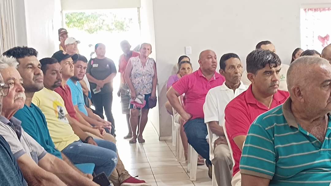 Prefeitura de Monsenhor Gil dá início o Programa Regularização fundiária  - Imagem 11