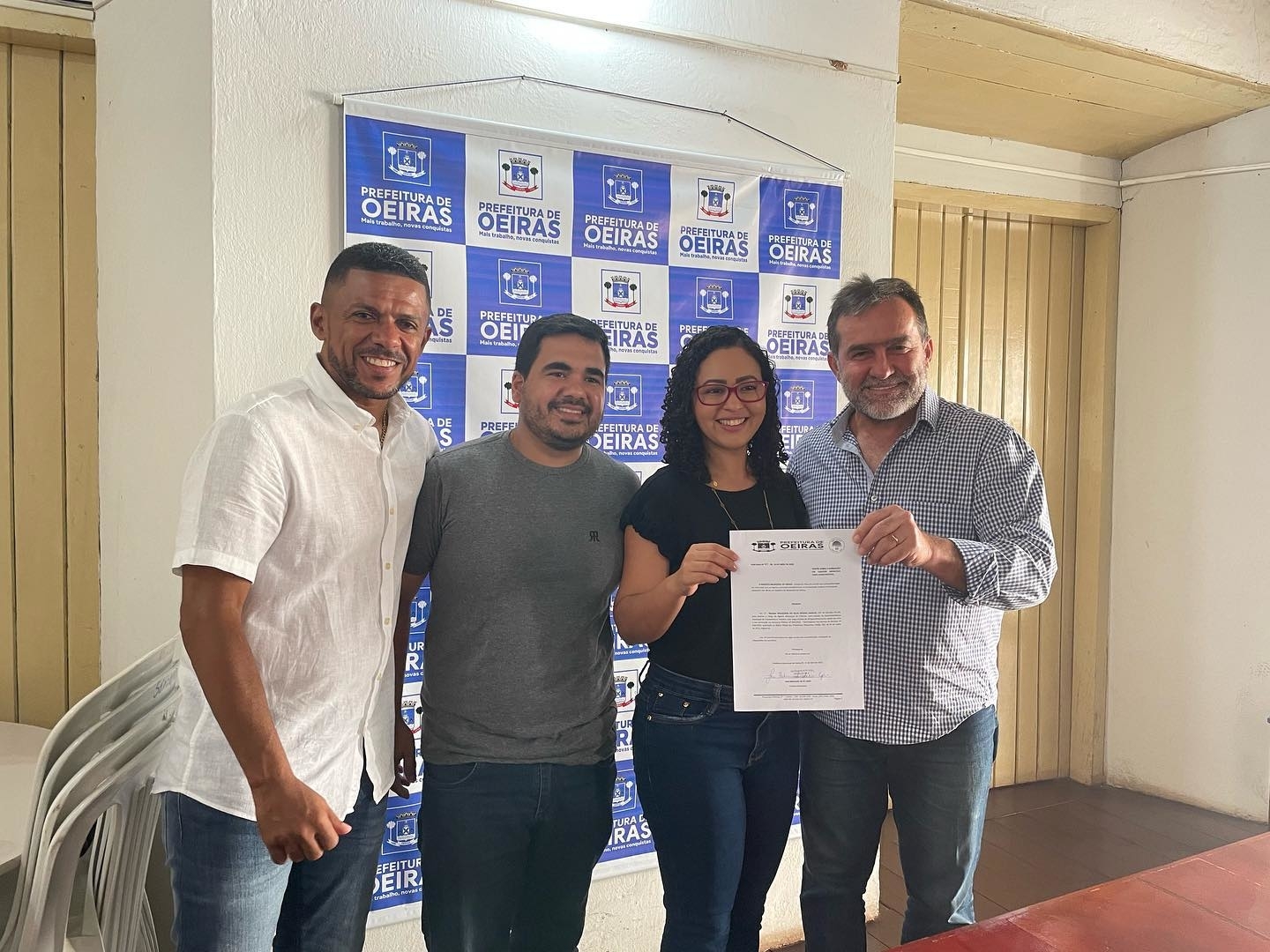 Prefeito Zé Raimundo nomeia agentes municipais de trânsito em Oeiras