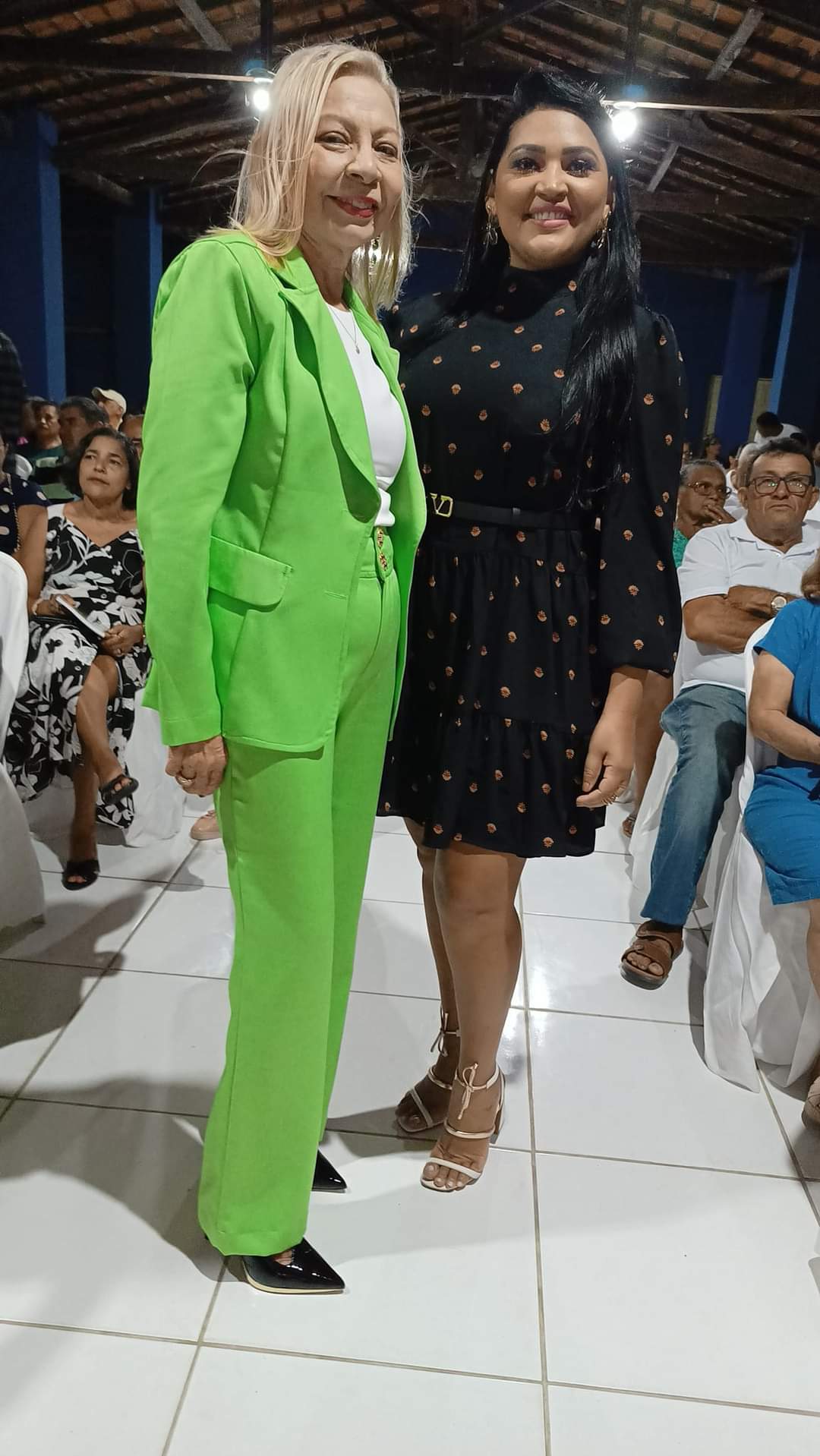 Dr Aristides Reis Pereira lança livro com autógrafos em Monsenhor Gil - Imagem 29