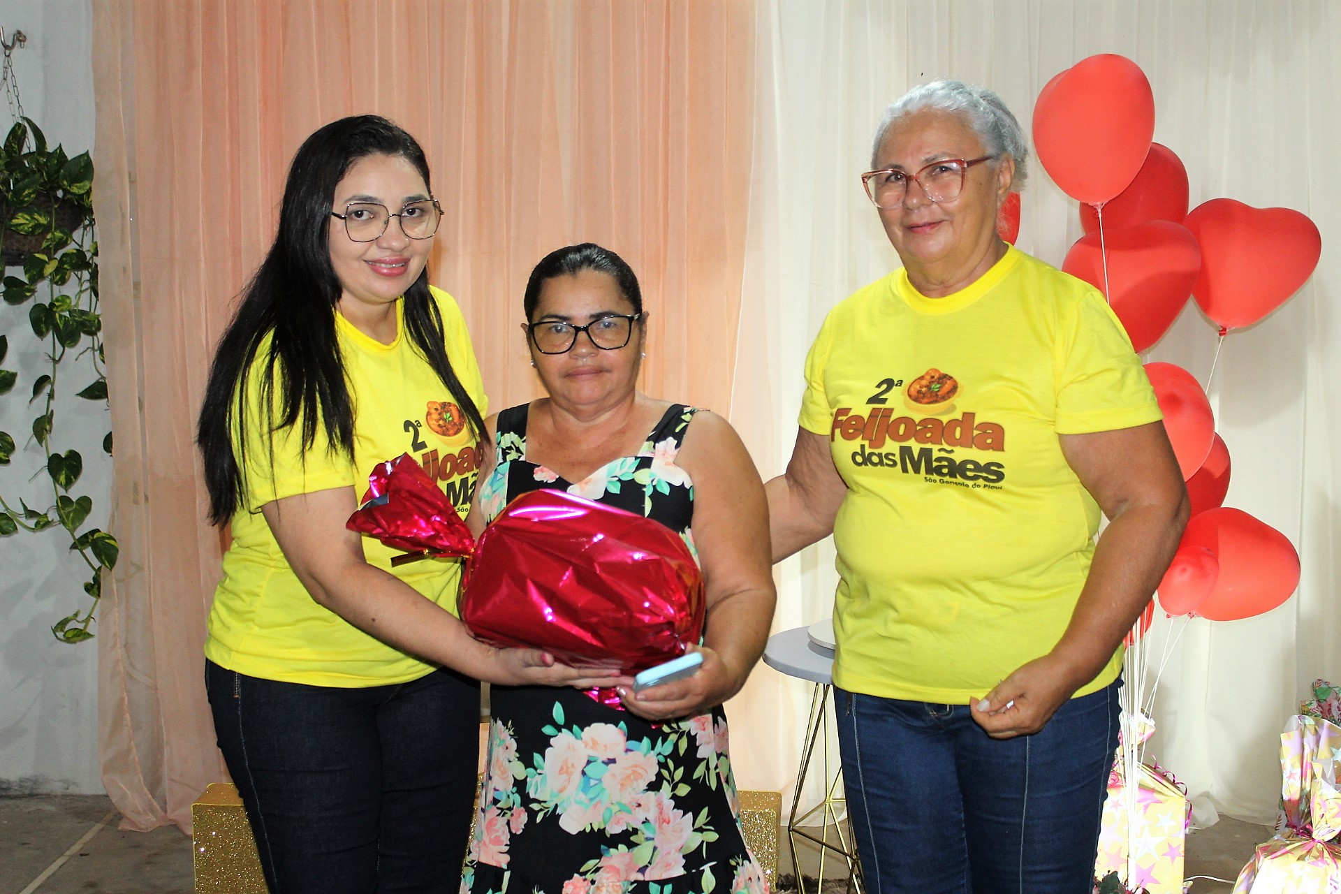 Mulheres São-gonçalenses são homenageadas na 2ª edição da Feijoada das Mães - Imagem 1