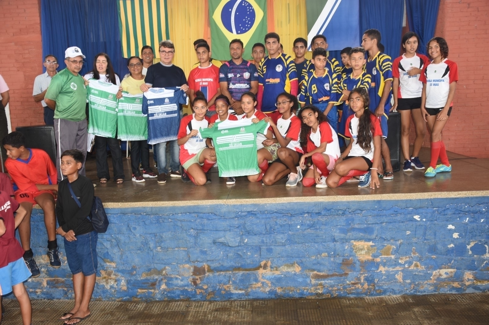 Prefeito João Luiz e Secretária Norma Suely abrem os Jogos Escolares 2023