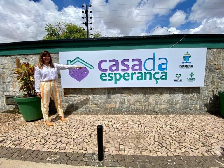 Prefeitura de Esperantina inaugura casa da esperança em Teresina