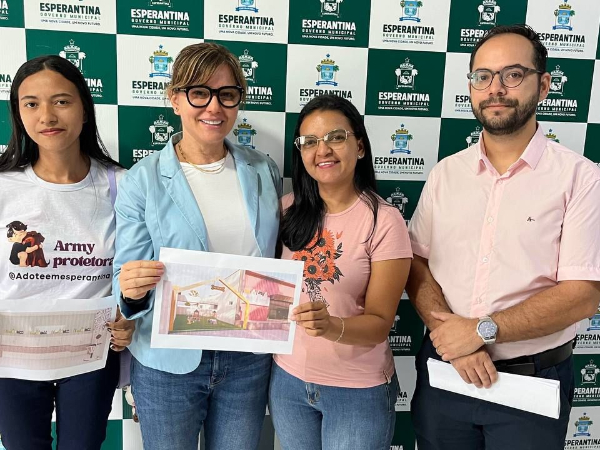 Prefeitura firma parceria com instituição que cuida de animais abandonados